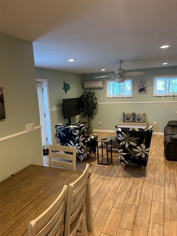 Building Photo - 770 Bay Esplanade