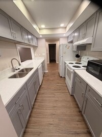 Building Photo - Rosehaven1325