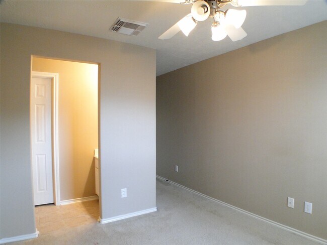 Building Photo - 5414 Trammel Dr