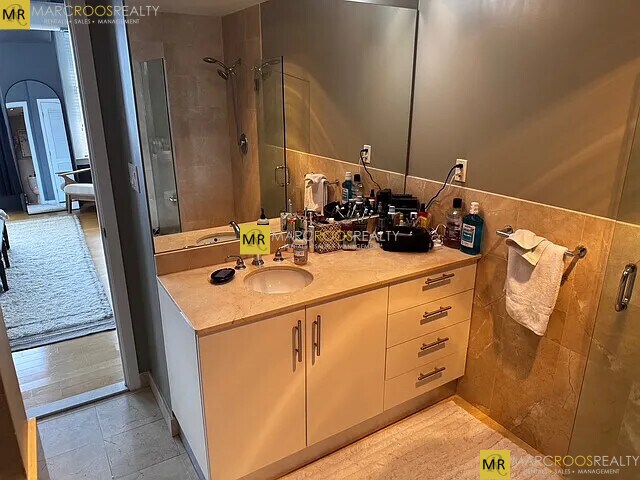 Building Photo - 210 South St