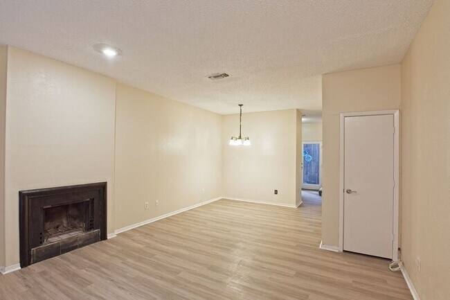 Building Photo - 5000 Cedar Springs Rd