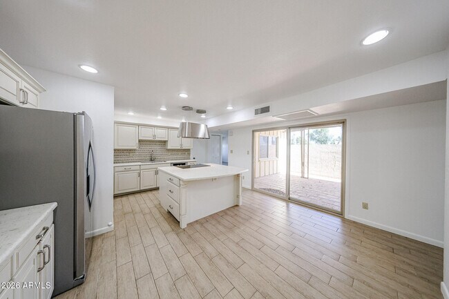 Building Photo - 8333 E Orange Blossom Ln