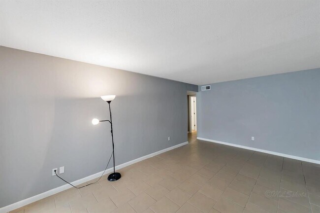 Building Photo - 12633 Memorial Dr