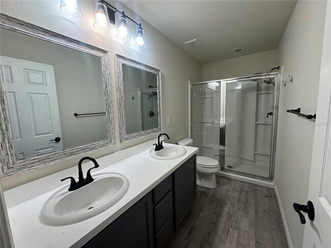 Building Photo - 4806 Chatterton Way