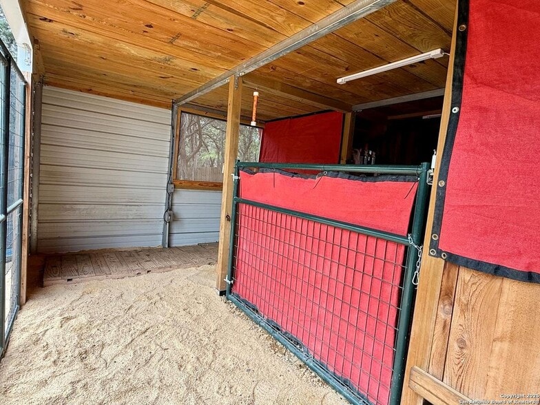 Building Photo - 1224 Campfire