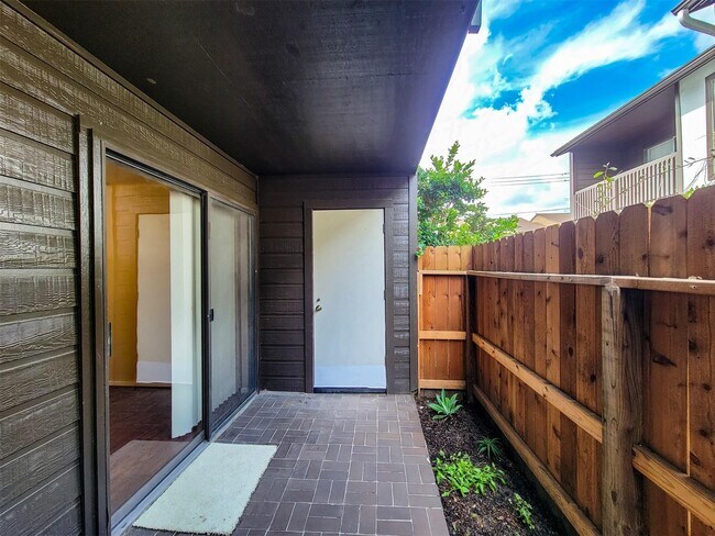 Building Photo - 2601 S Braeswood Blvd