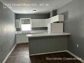 Building Photo - 33121 Co Rd 512