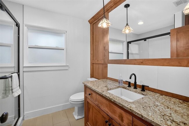 Building Photo - 3627 Stoneridge Rd