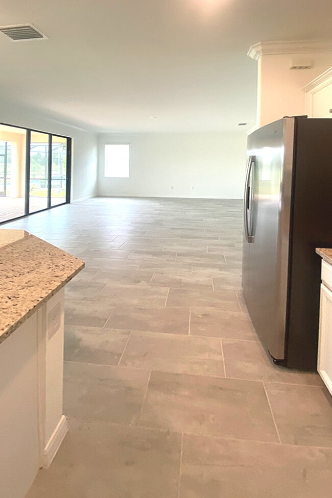 Building Photo - 24237 Spartina Dr