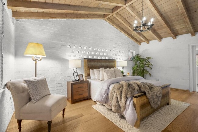 Building Photo - 3691 Laguna Ave