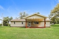 Building Photo - 2406 Springfield Xenia Rd