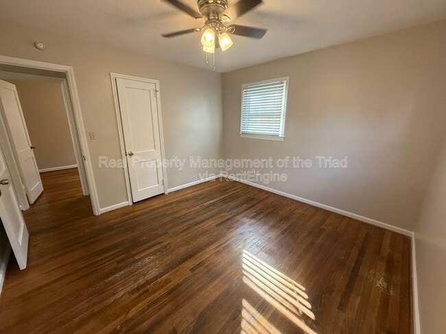 Building Photo - 803 Devon Dr