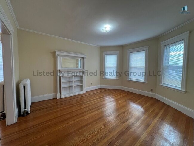 Building Photo - 142 Washington St