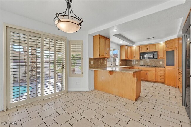 Building Photo - 9123 Fawn Grove Dr