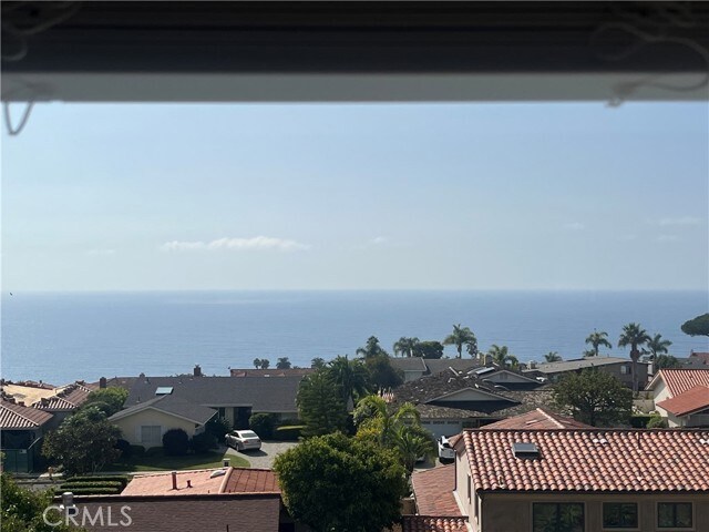 Building Photo - 30127 Vía Borica