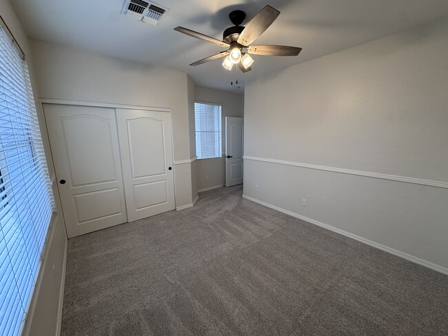 Building Photo - 2871 E Melody Ln