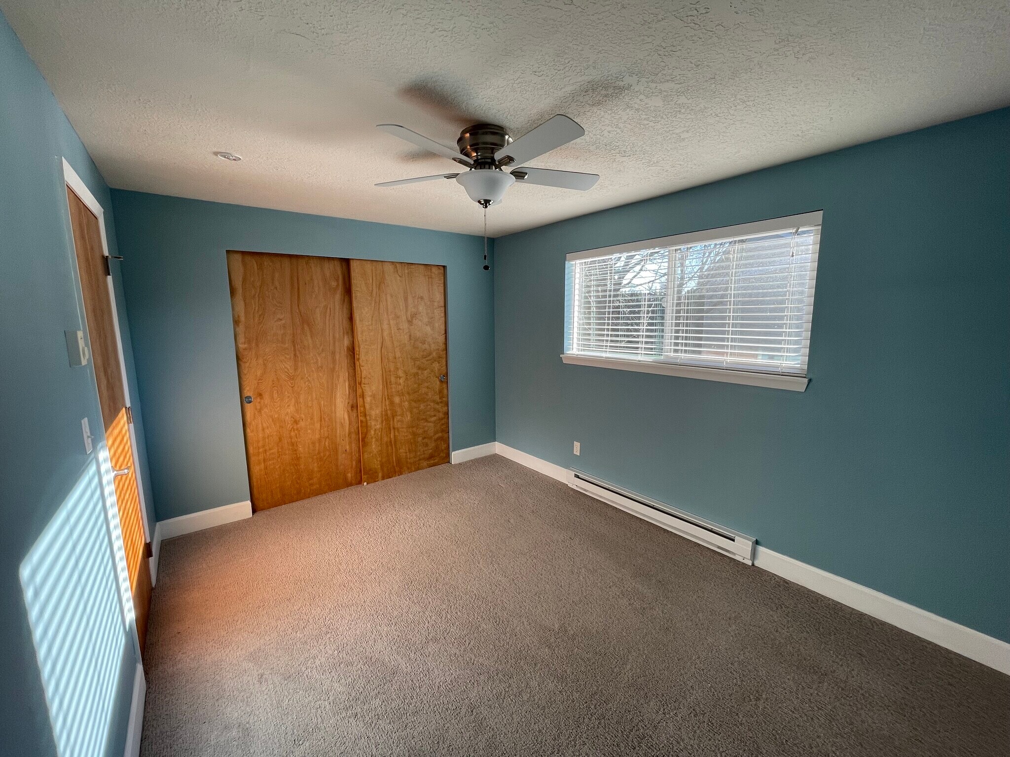 Building Photo - 1706 Avalon