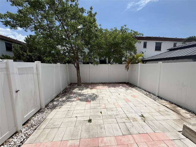 Building Photo - 10623 West 33rd Ct