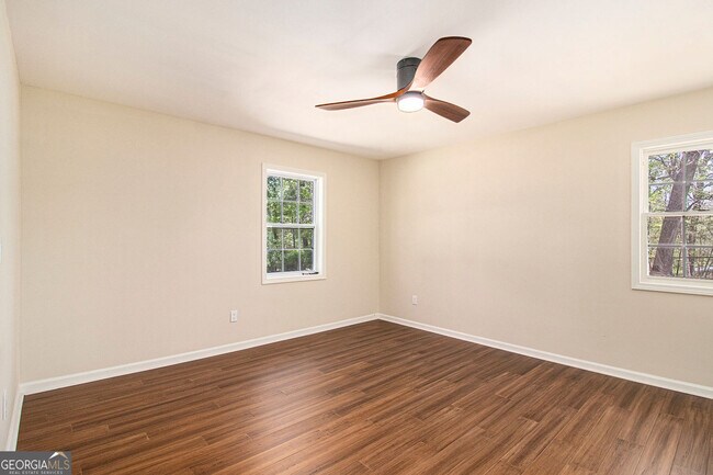 Building Photo - 9640 Cedar Grove Rd