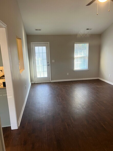 Building Photo - 4708 Tumbleweed Ct