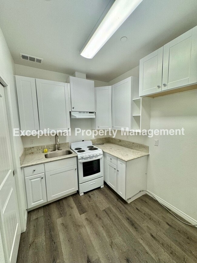 Building Photo - 1 bed 1 bath ADU