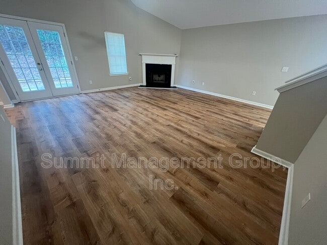 Building Photo - 95 Creek Way