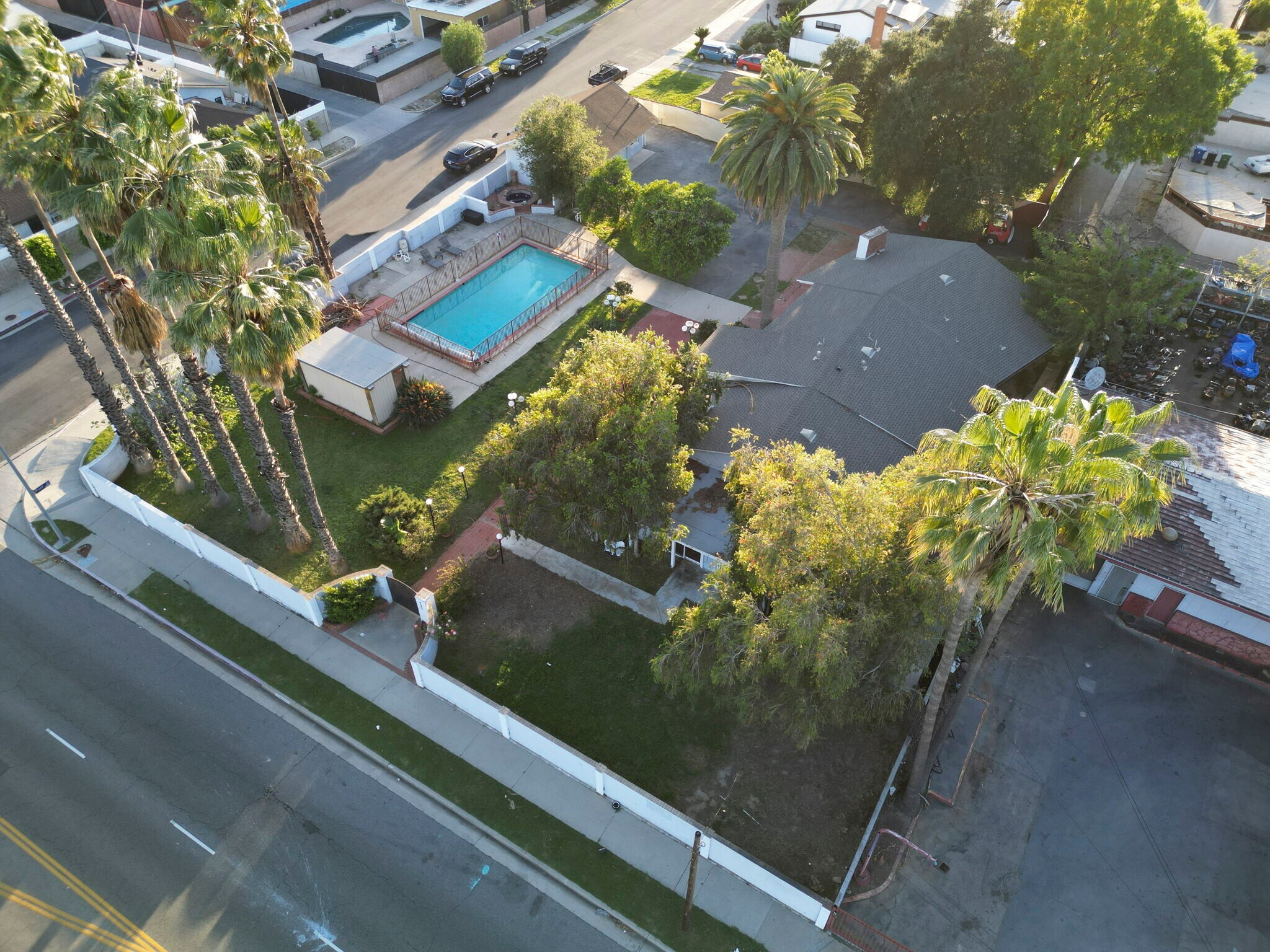 Building Photo - 8647 Corbin Ave