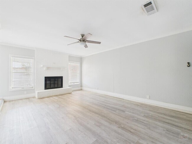 Building Photo - 11603 Gunsmoke Cir