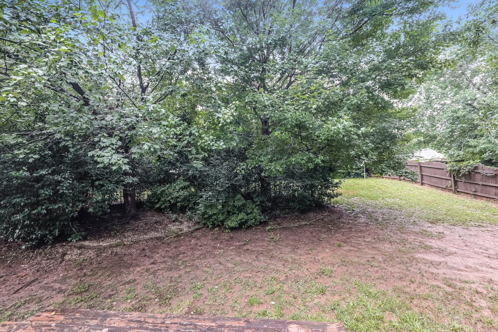 Building Photo - 2481 Meadowglen Trail