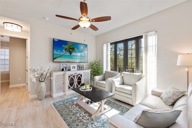 Building Photo - 8000 Via Sardinia St