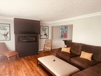 Building Photo - 4432 Renwood Dr