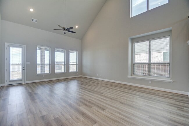 Building Photo - 6015 Marsh Lk Ct