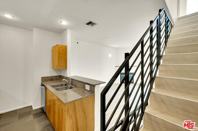 Building Photo - 11960 Iowa Ave