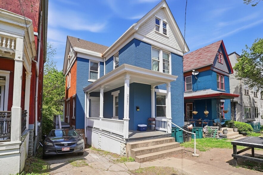 Building Photo - 2661 Bellevue Ave