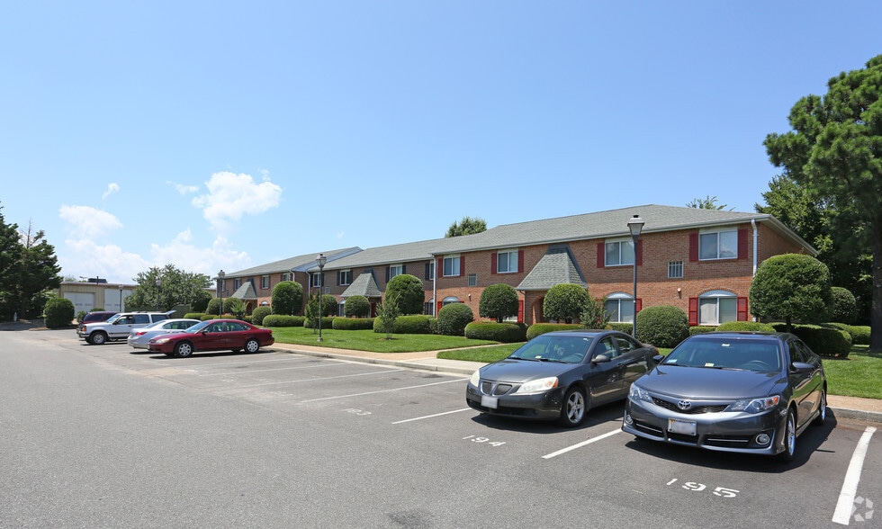 Riverlands Apartments 45 Riverlands Dr Newport News VA 23605