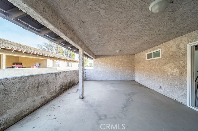 Building Photo - 758 W Bagnall St