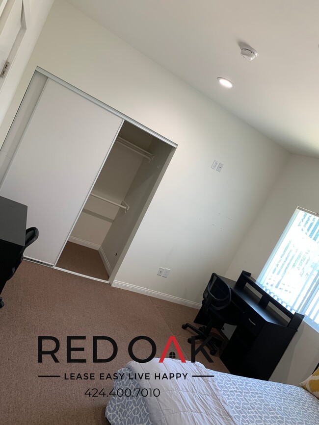 Building Photo - 4301 City Terrace Dr
