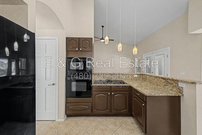 Building Photo - 4106 E Ashurst Dr