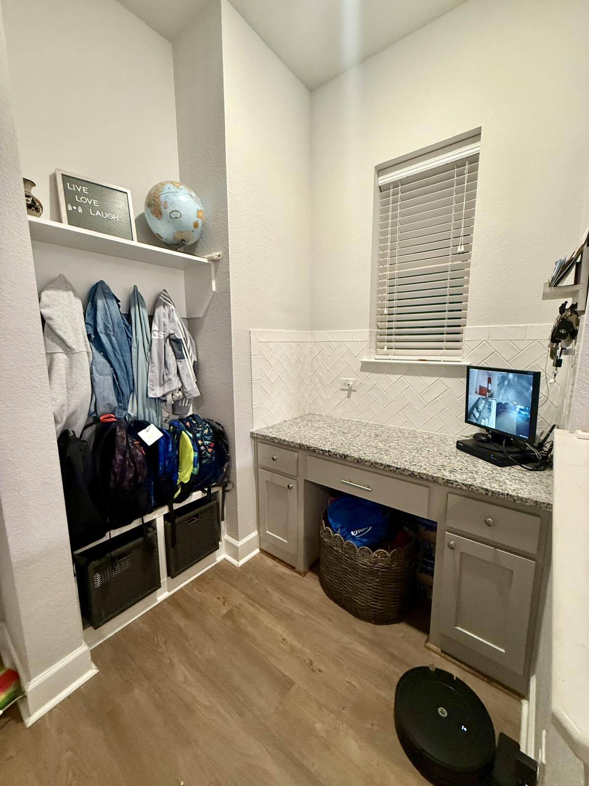 Building Photo - 1803 Desert Willow Way