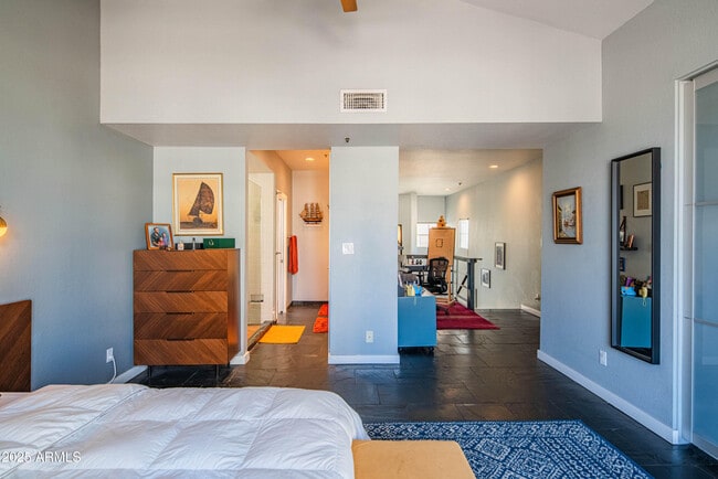 Building Photo - 100 E Fillmore St