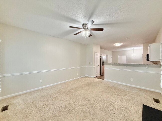 Building Photo - **OFFERING WAIVED APPLICATION FEES & $200 ...