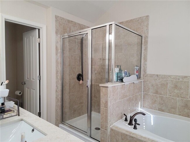 Building Photo - 4128 Baverton Dr