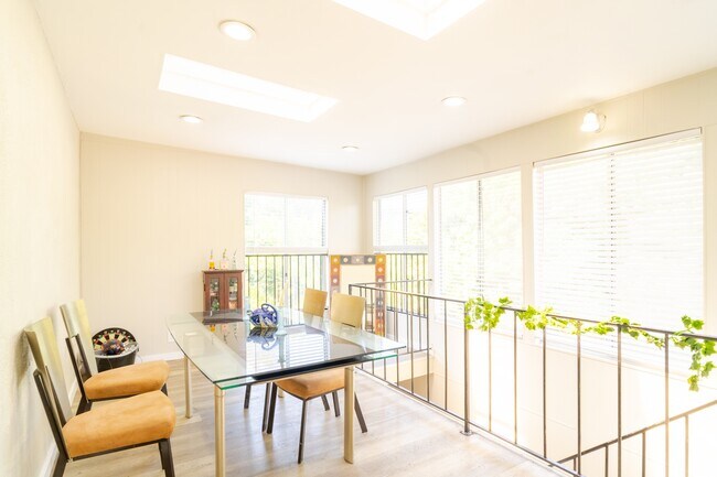 Building Photo - 6430 Montezuma Rd