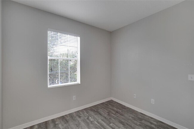 Building Photo - 7322 S Trask St