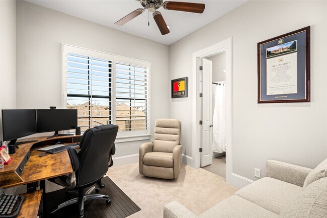 Building Photo - 6018 Maxie St