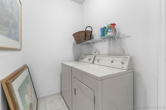 Building Photo - 4378 Danielson Dr