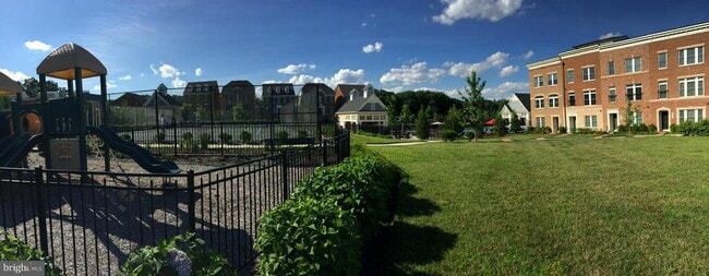 Primary Photo - 542 Rudbeckia Pl