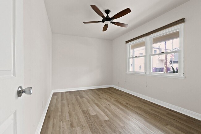 Building Photo - 75 Glendora
