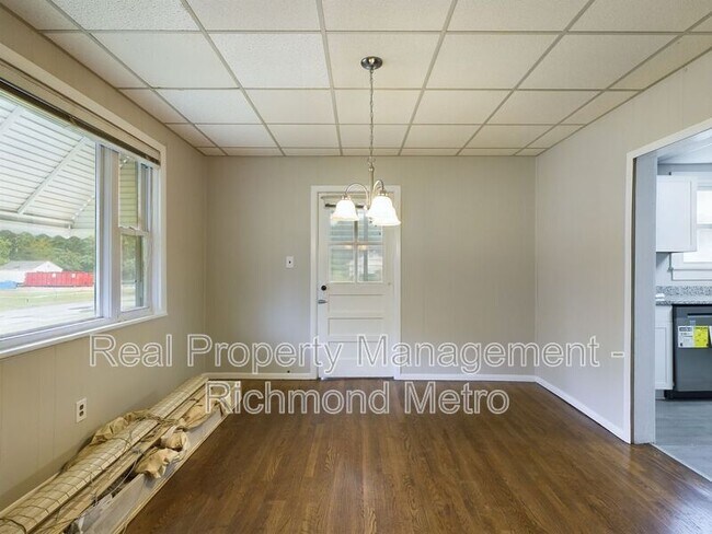 Building Photo - 1812 Gatewood Ave