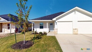 Building Photo - 907 Smoke Tree Ln
